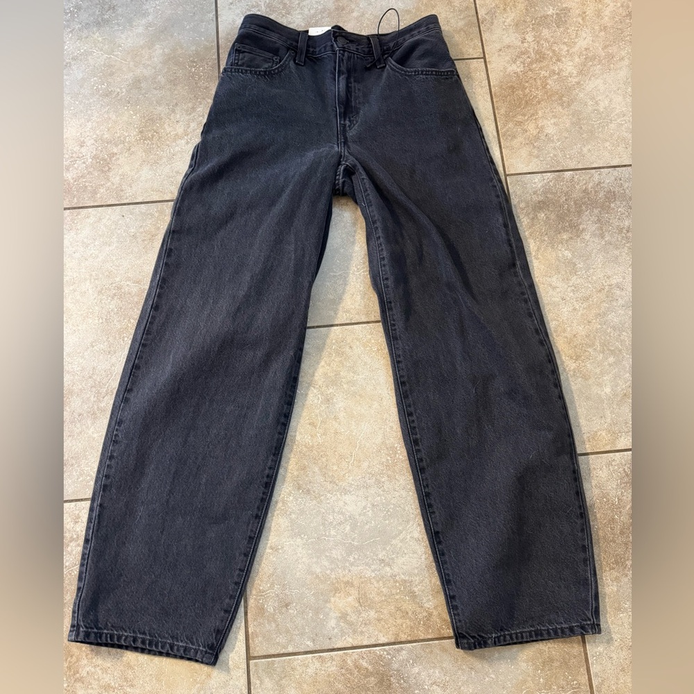 Women’s Levi baggy dad jeans-NWT